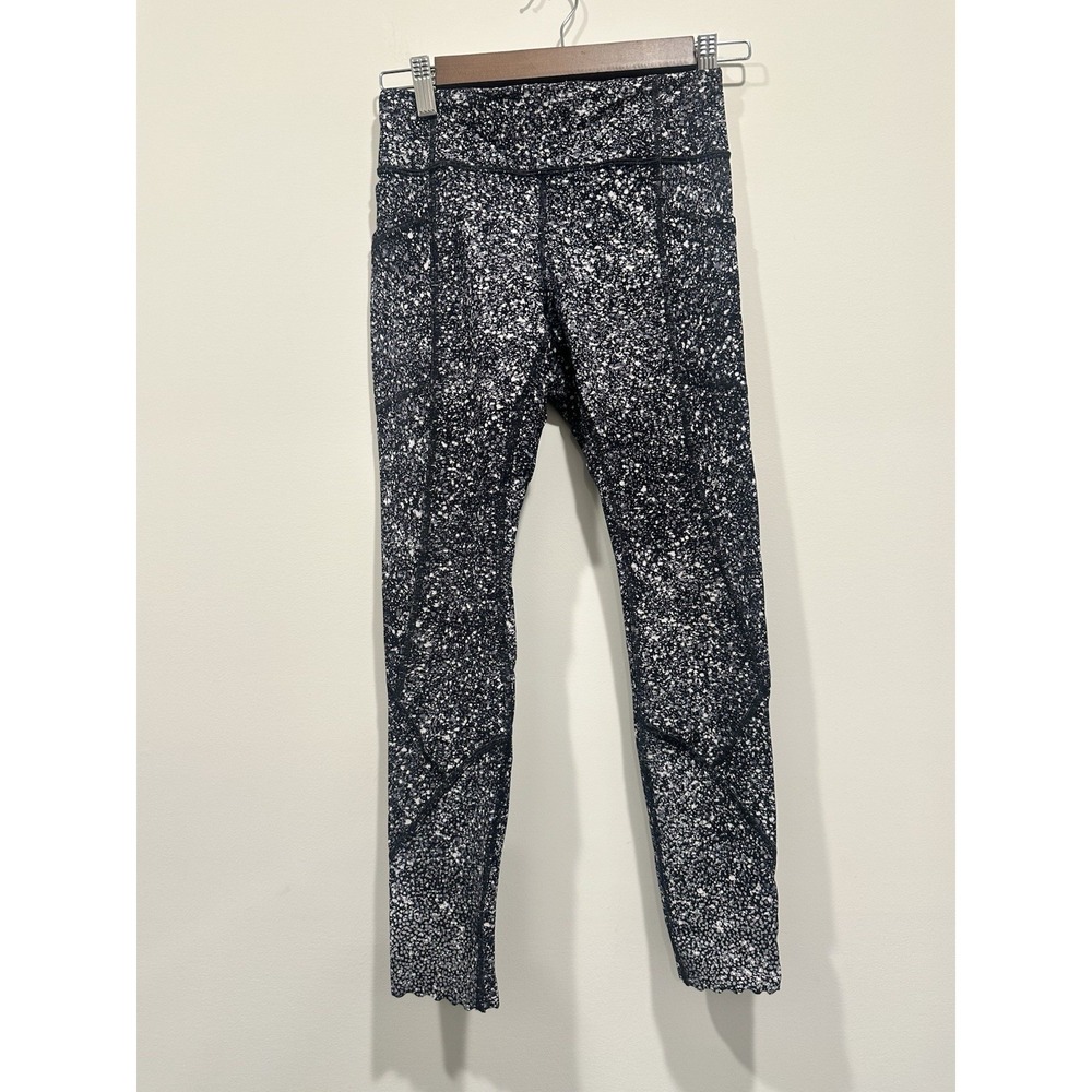 Lululemon Tight Stuff Tight II Size 4